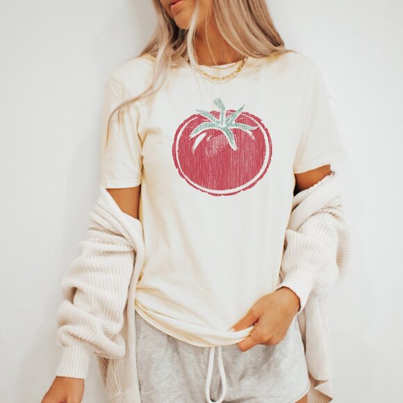 Red tomato graphic tee rustic garden shirt for food lovers and growers - Picture 3 of 7